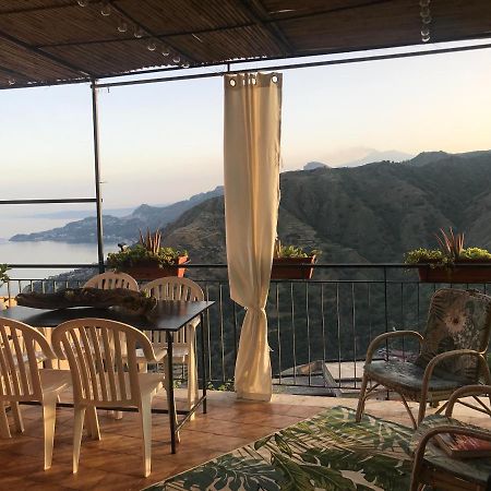 The Secret Garden Villa Forza d'Agro Exterior photo