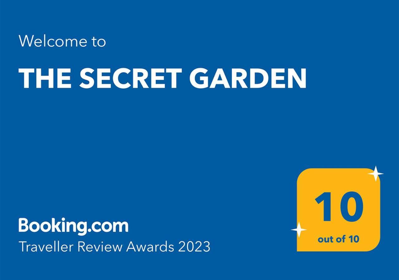 The Secret Garden Villa Forza d'Agro Exterior photo