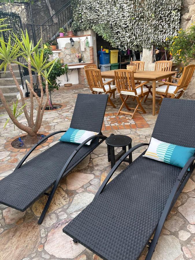 The Secret Garden Villa Forza d'Agro Exterior photo
