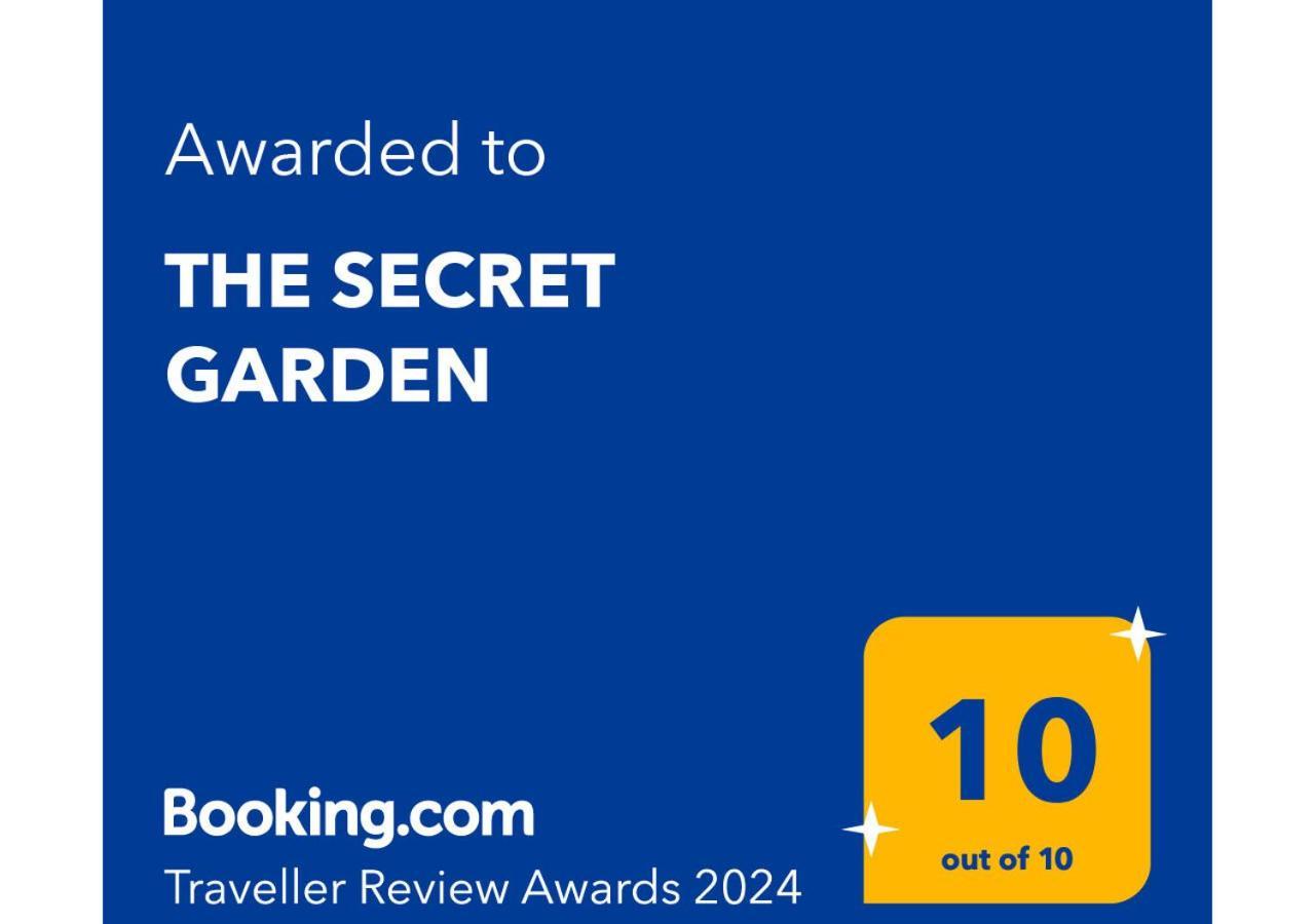 The Secret Garden Villa Forza d'Agro Exterior photo